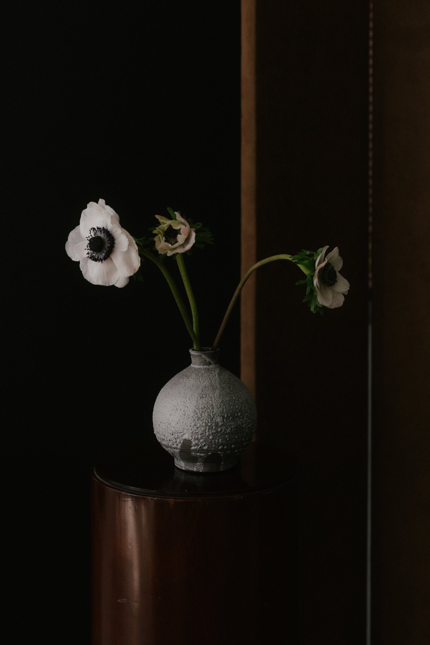 Round Bud Vase, Brown with White Lava